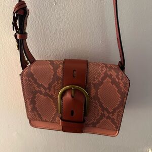 Fossil Women's Wiley Coral Crossbody Bag